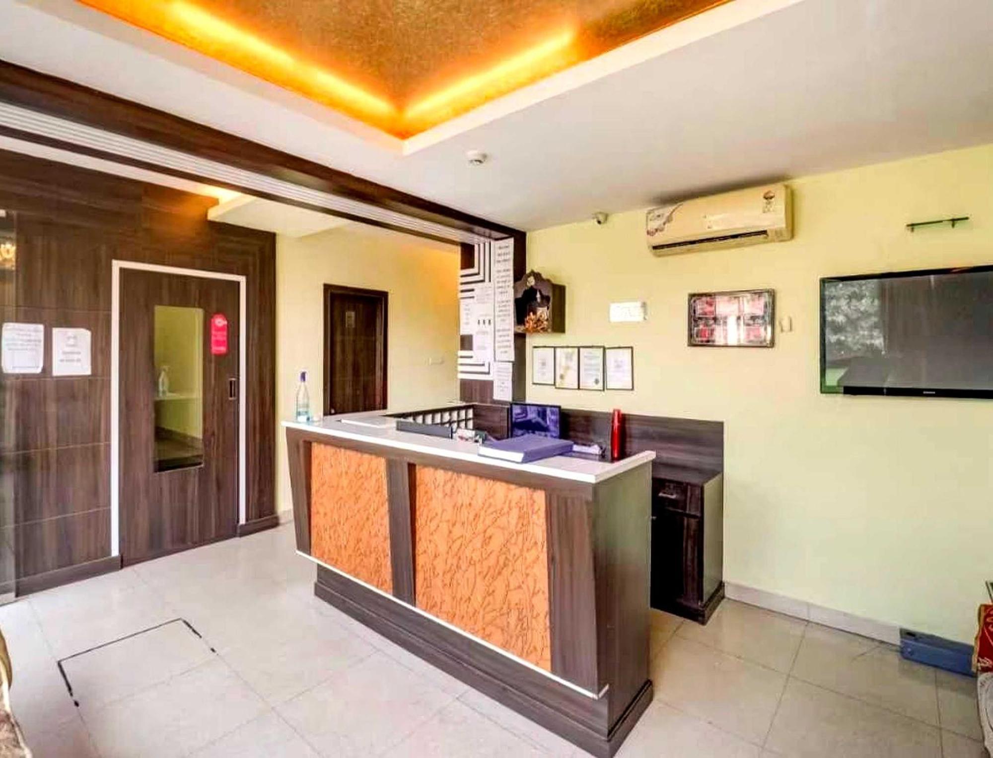 Collection O Hotel Kashi Inn 瓦拉纳西 外观 照片