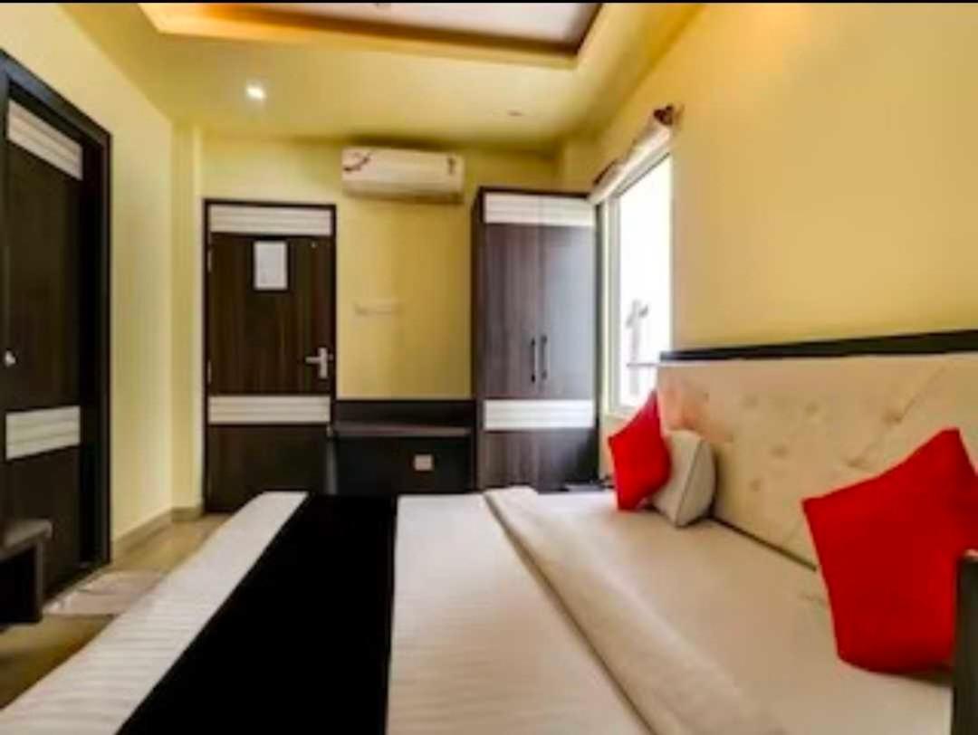 Collection O Hotel Kashi Inn 瓦拉纳西 外观 照片